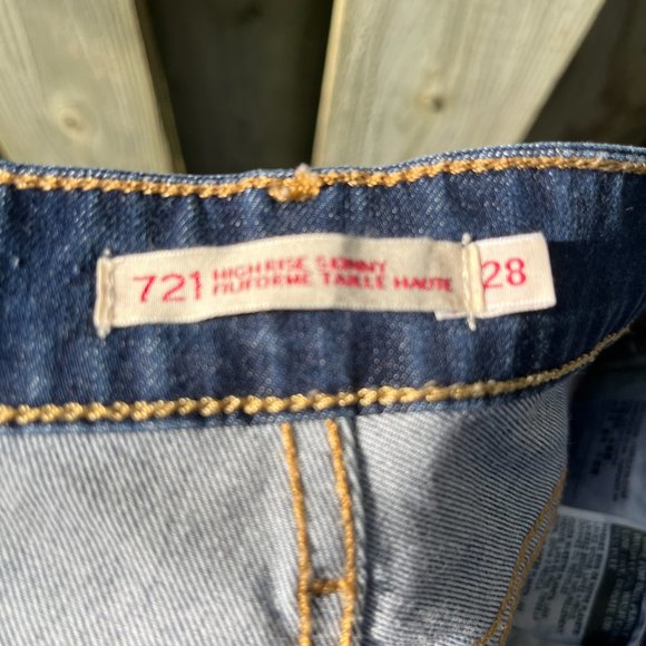 LEVIS High rise denim - Picture 3 of 3